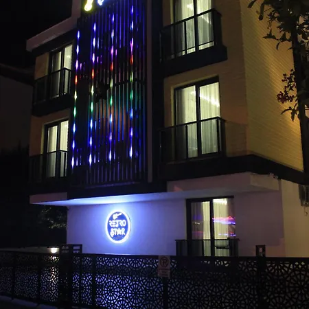 Retro Star Suites